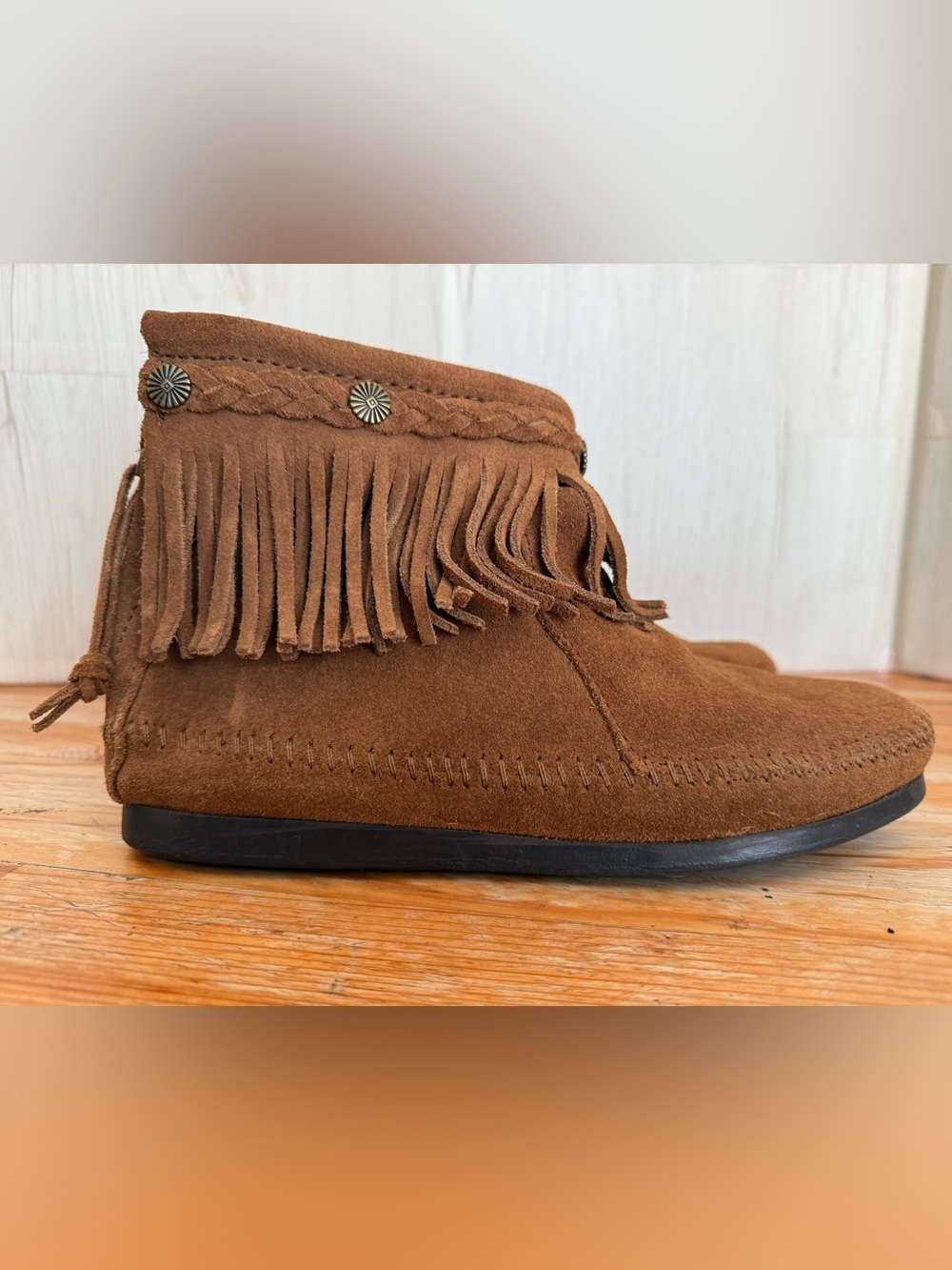 Minnetonka Brown Suede Fringed Ankle Bootie Moccasins Women’s 8 Hippie Indian